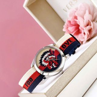 Đồng hồ nữ Guc G-Timeless.