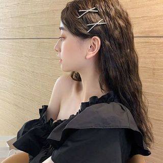 VĨ 2 KẸP TÓC CHÉO HÀNG ĐÁ
