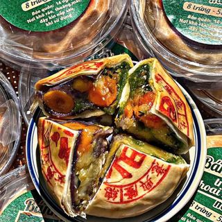 BÁNH PÍA TAM SẮC 3 VỊ TRÀ XANH – KHOAI MÔN – ĐẬU XANH 580G - WINNIE HOUSE