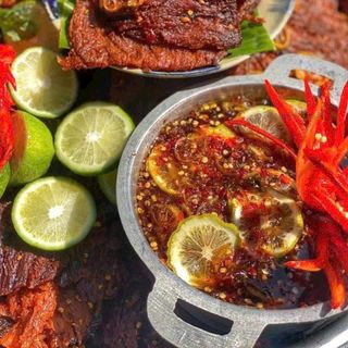 KHÔ BÒ MIẾNG SỐT CHANH – VỊ NGON CỰC LẠ 250G - WINNIE HOUSE