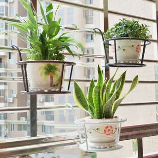 Giá đỡ chậu hoa treo ban công Giỏ hoa treo ban công