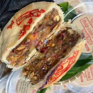 BÁNH PÍA CHAY NGŨ PHÚC LÂM MÔN – MAY MẮN & AN LÀNH 580G - WINNIE HOUSE