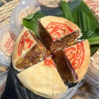 BÁNH PÍA CHAY NGŨ PHÚC LÂM MÔN – MAY MẮN & AN LÀNH 580G - WINNIE HOUSE