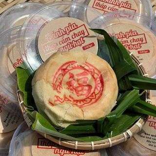 BÁNH PÍA CHAY NGŨ PHÚC LÂM MÔN – MAY MẮN & AN LÀNH 580G - WINNIE HOUSE