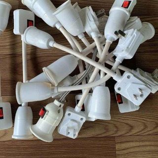 ĐUI ĐÈN E27 UỐN CONG CÓ CÔNG TẮC