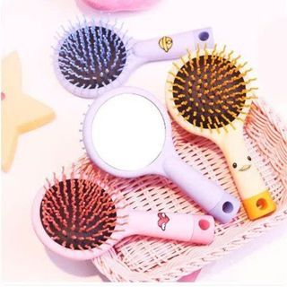 LƯỢC CHẢI TÓC CÓ GƯƠNG TRANG ĐIỂM 2 trong 1