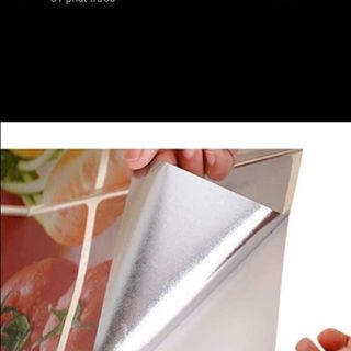 Miếng dán cách nhiệt nhà bếp chống dầu mỡ 50x70cm có keo dán