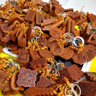 Combo 10 móc khóa gỗ mix ngẫu nhiên 10 mẫu khác nhau