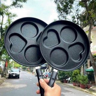 Chảo 4 Ngăn Trái Tim Có Hóa Đơn Chưa VAT (Thùng 30 Cái)
