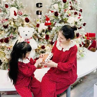 [Gía mở bán] Bộ đồ mặc nhà mẹ và bé - Set đũi Hàn áo cổ ren kèm quần ống suông họa tiết hoa nhí cho mẹ và con gái