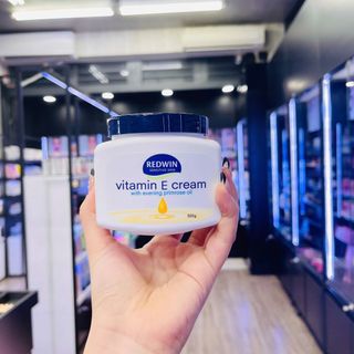Kem Dưỡng Redwin Vitamin E Cream 300gr
