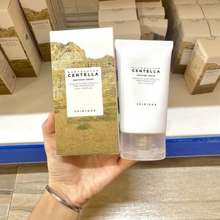Kem Dưỡng Ẩm Skin1004 Madagascar Centella Soothing cream 75ml (Nắp Trắng)