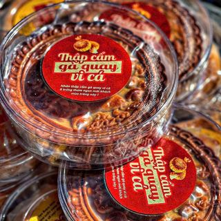 BÁNH TRUNG THU GÀ QUAY VI CÁ – THƯỢNG HẠNG CHO ĐÊM ĐOÀN VIÊN 600G - WINNIE HOUSE