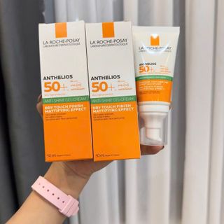 Kem chống nắng La roche-posay Anthelios Anti-Shine spf 50+.