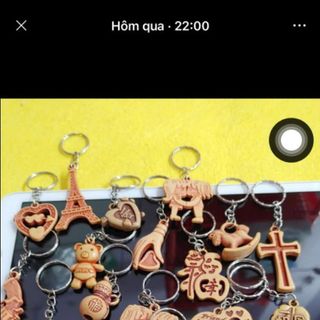 Móc khóa giả gỗ rất xinh nhiều mẫu