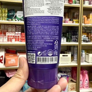 Tẩy tbc mặt Whisis vitamin C tím 120ml