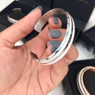 CUFF CAO CẤP NAM VÀ NỮ DANIEL W BẠC V2 FULLBOX