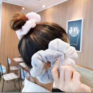 CỘT TÓC VẢI NHUNG MỀM