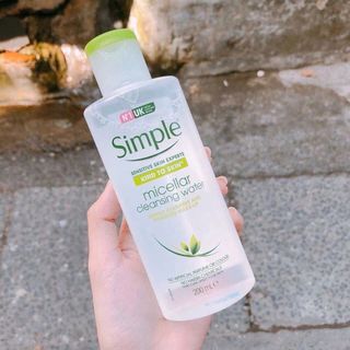 Nước Tẩy Trang Simple Kind To Skin Micellar Cleansing Water 200ml.