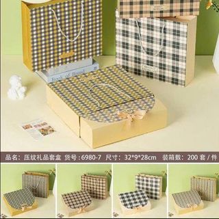 TÚI QUÀ KÈM HỘP CÓ RUY BĂNG (32x9x28)cm