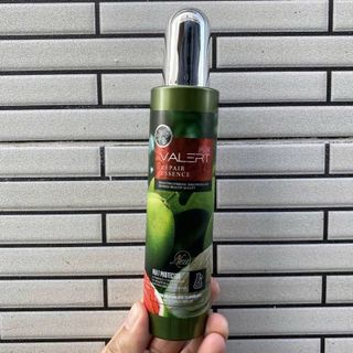 Xịt Dưỡng Tóc Mềm Mượt Tinh Dầu Bưởi Valert Repair Essence Plus 220ml.