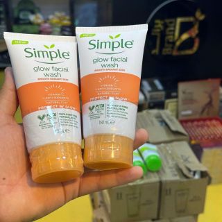 Sữa rửa mặt Simple Glow Facial Wash làm sáng da .