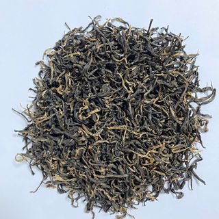 HỒNG TRÀ SHAN TUYẾT 1 Tôm 2 lá