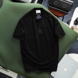 Áo thun nam. chất cotton 4c 100%  ( định lượng 240gsm) , mịn , thấm hút tốt, Full tem tag mạc  . LOGO IN THÊU SẮC NÉT