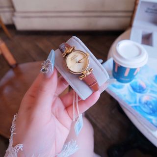 ĐỒNG HỒ NỮ CAO CẤP VIVIEN MÁIDA GOLD DÂY DA FULLBOX