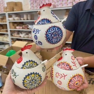 HỦ ĐỰNG MỠ, GIA VỊ HÌNH GÀ 400ML KÈM THÌA SỨ