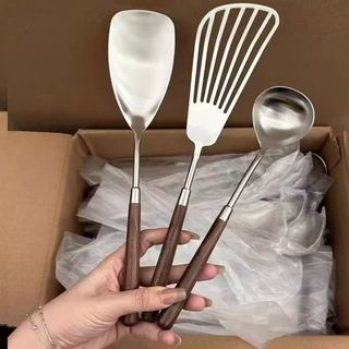 Sét 3 thìa inox thép không gỉ ăn lẫu ,chiên xào nấu nướng cán gỗ cầm tay tiện lợi