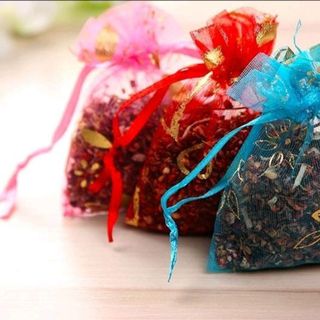 Túi thơm nè có nhiều mùi nhe túi thơm đẹp dây rút