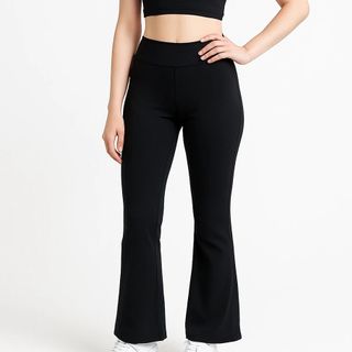 Quần Legging Ống Loe MS711 dài không túi màu đen cao cấp, thun co giãn 4 chiều, vải đẹp dày.