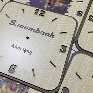 Đồng hồ gỗ treo tường kích thước 27x27cm khắc logo theo yêu cầu