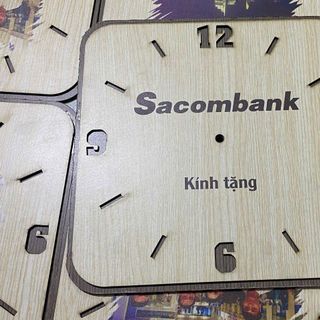 Đồng hồ gỗ treo tường kích thước 27x27cm khắc logo theo yêu cầu