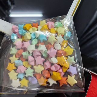 Ngôi sao giấy xếp sẵn mix nhiều màu sắc