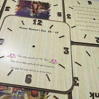 Đồng hồ gỗ treo tường khắc nội dung làm quà tặng 20-10