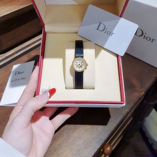 ĐỒNG HỔ NỮ CAO CẤP DIOD  DÂY DA MẶT NGÔI SAO XANH VÀ ĐEN