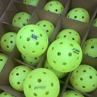 Bóng pickleball  thi đấu  X- ACE / VQ / FPRO