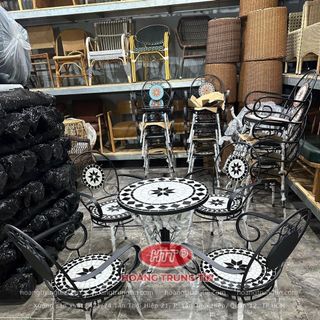 Bàn ghế mosaic ngoài trời ghế sắt gạch hoa văn
