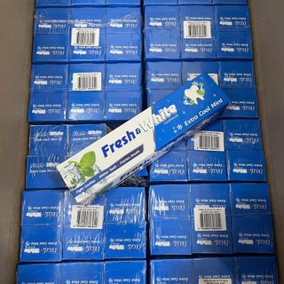 Kem đánh răng Fresh & White Thái Lan XANH BIỂN 160g
