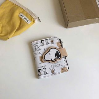 Ví ngắn cài cúc hình chó snoopy