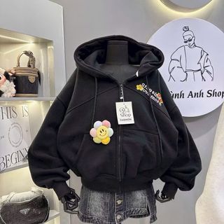 Áo Khoác Dây Kéo Phao Kèm Charm Bông Hoa Siêu Xinh, Thêu Logo Stay Kind Love More - Phong Cách Năng Động và Tiện Lợi