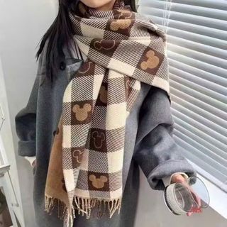 Khăn dạ hoạ tiết trái tim, gấu giữ ấm mùa đông