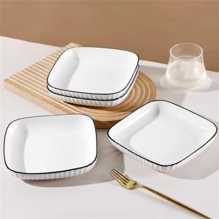ĐĨA SỨ VUÔNG SỌC VIỀN ĐEN SIZE 8 (18CM)
