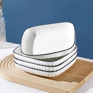 ĐĨA SỨ VUÔNG SỌC VIỀN ĐEN SIZE 8 (18CM)