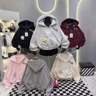 Áo khoác nỉ nữ mũ rộng kèm charm mặt cười độc đáo