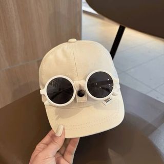 Mũ lưỡi trai kèm kính cho bé
