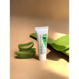 Gel thoa bỏng Vitara Burnova Gel Plus tái tạo da sau bỏng, sau laser, làm lành vết thương, vết thương mụn 25g, 50g, 70g