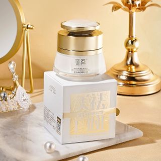 Kem Dưỡng Trắng Da Mờ Nám Tàn Nhang Nữ Tôn Nuwjon – Beauty Skin Freckle Removing Whitening Cream